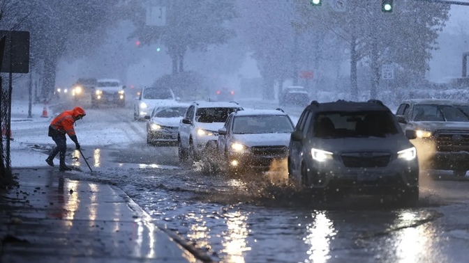 Is it okay to order food during a rain storm?