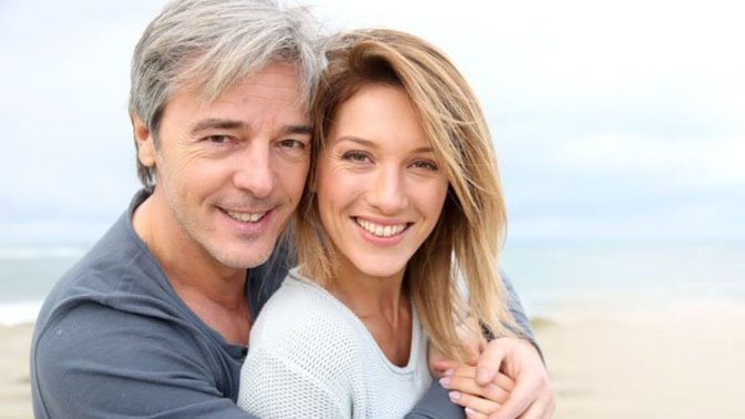 What do you think: Do women or men age better?
