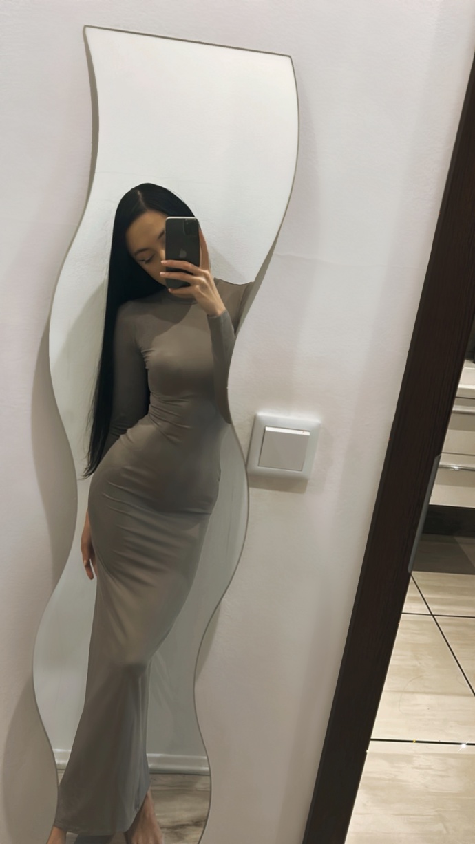 Dress from other question.