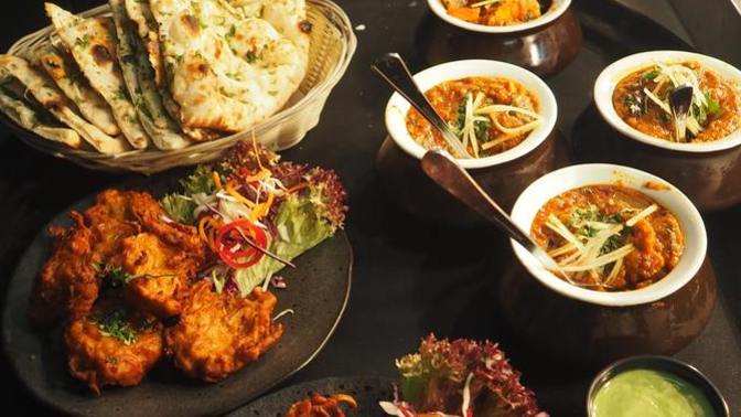If you could have a private chef but they only cook one meal/day. What meal are you choosing?