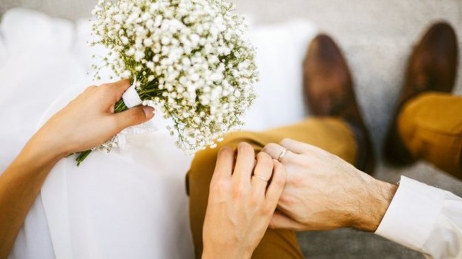 Is marriage riskier for a man or woman?