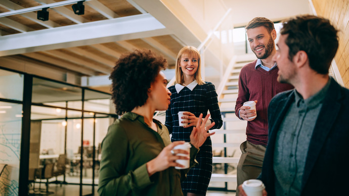 Which acquaintances/strangers do you talk to more: women or men?