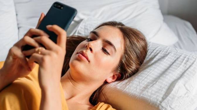 Ladies, when a guy you're connected with keeps on texting you constantly, how do you feel about that?