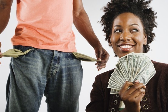 Letting A Man Pay With Your Cards, Makes You Look?