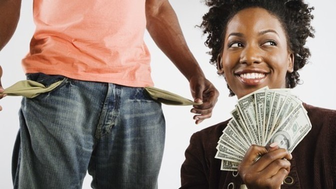 Letting A Man Pay With Your Cards, Makes You Look?