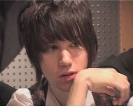 Which hairstyle do you think looks better on Ryan Ross?