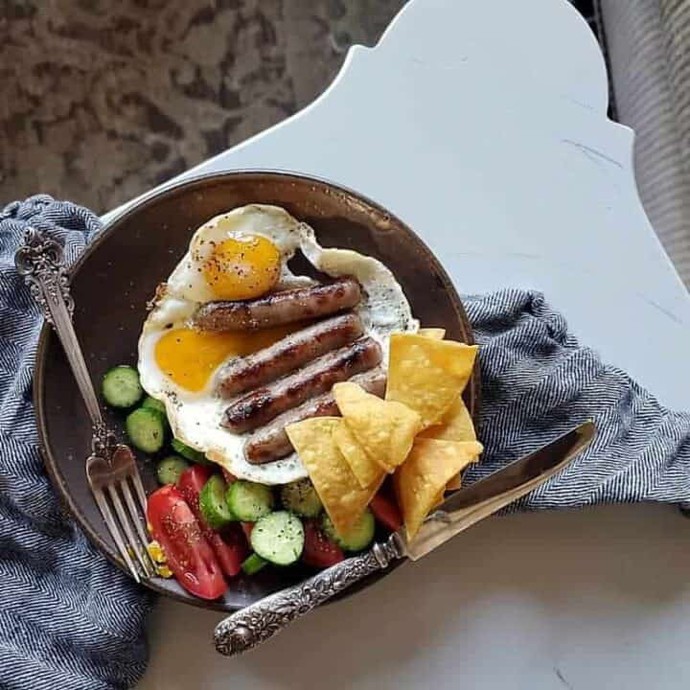 Egg and sausage. Which way round?