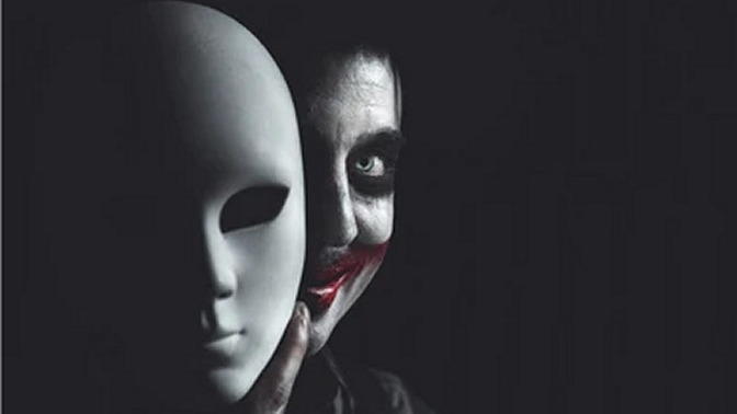 Have you ever dealt with a person who everyone else thinks he/she is polite? but when they meet u they change?