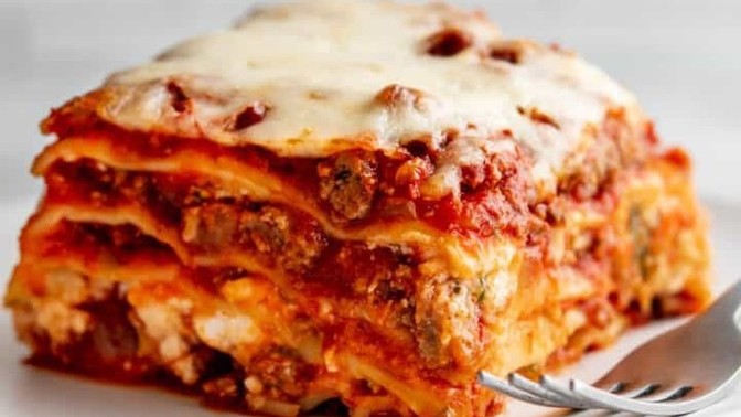Is lasagna spegetti flavored cake?