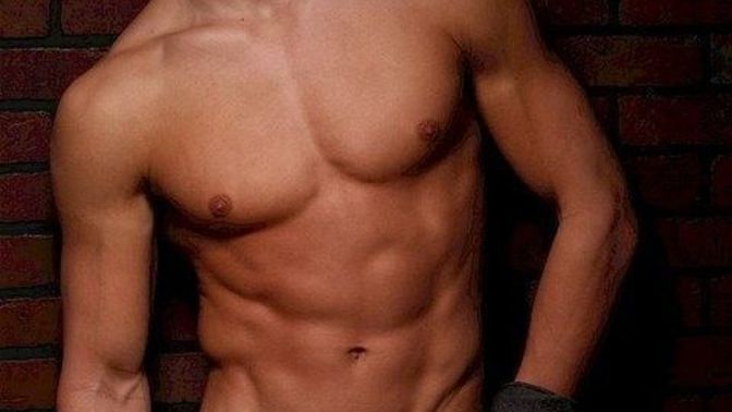 Girls, which guy is hottest: Chace Crawford, Josh Hartnett, Chris Pine, Mark Wahlberg, Jesse Metcalfe, Jared Padalecki, or Karl Urban?