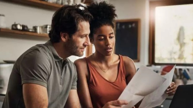Would you want your partner to earn more or less money than you?