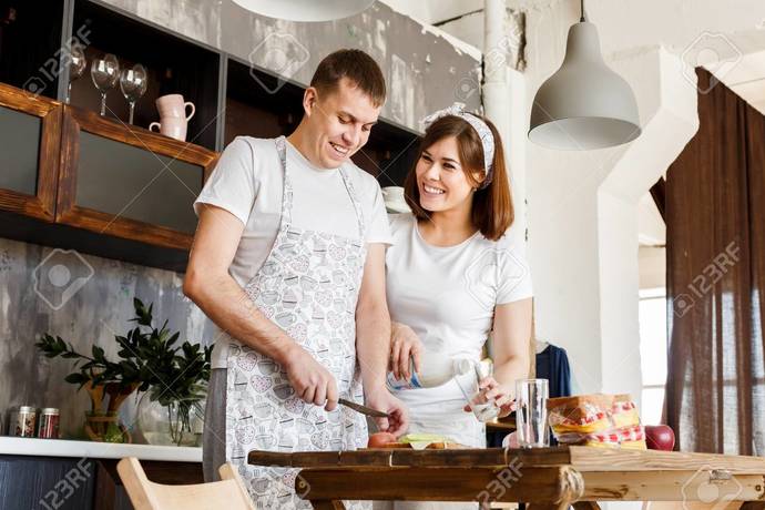 Are women or men more attractive if they can cook?