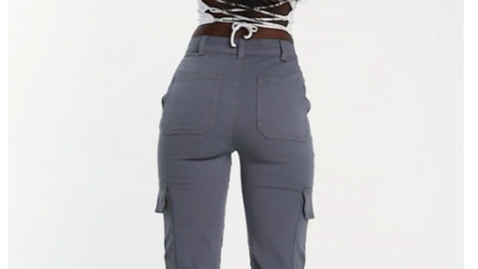 Which of these cargo pants do you think look better?