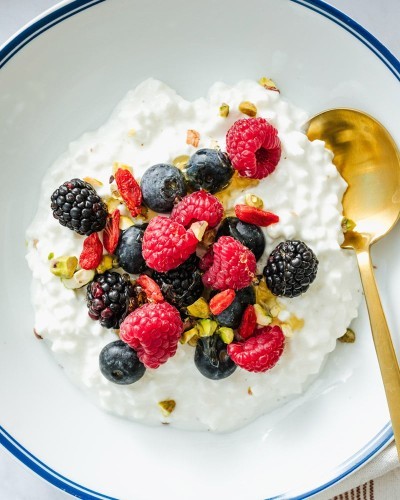 Do any of you have greek yogurt and cottage cheese with berries as a late night snack before bed?