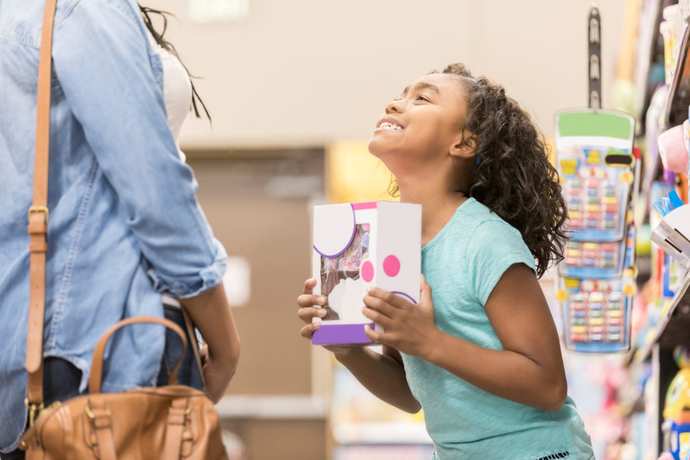 Should a 22 year old still depend on their parents financially?