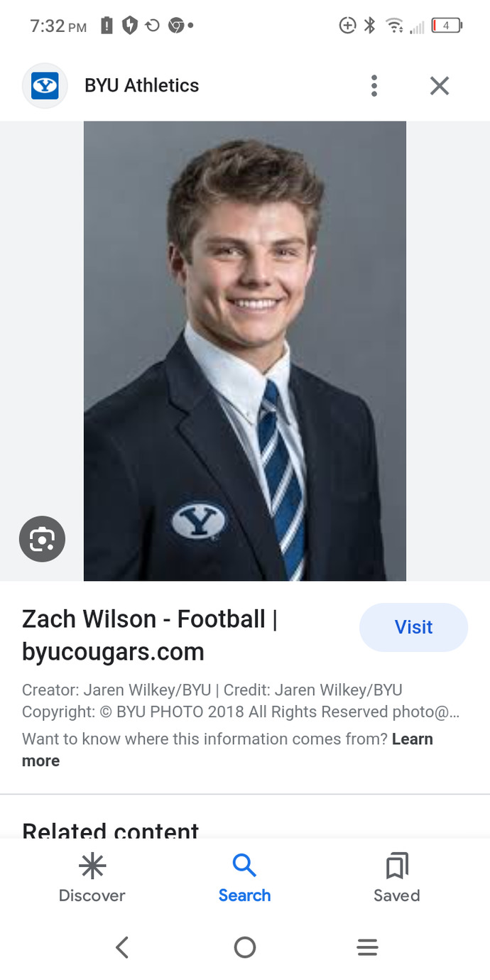 Girls, Does this babyfaced NFL player look cute to you?