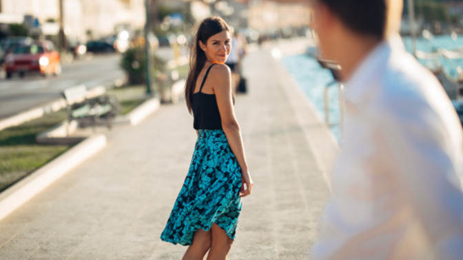I rarely get approached. How can a woman look single?