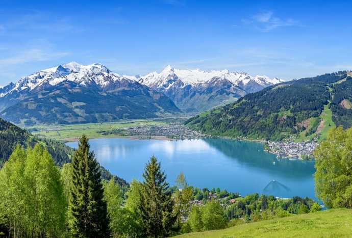 Which of these vacation spots would you prefer to go to ?