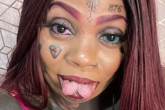 Would you date this woman?
