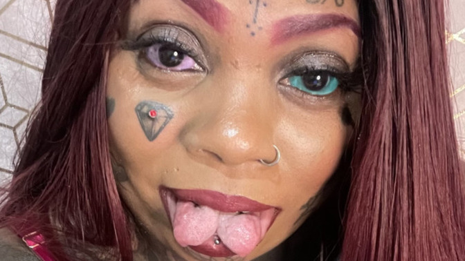 Would you date this woman?