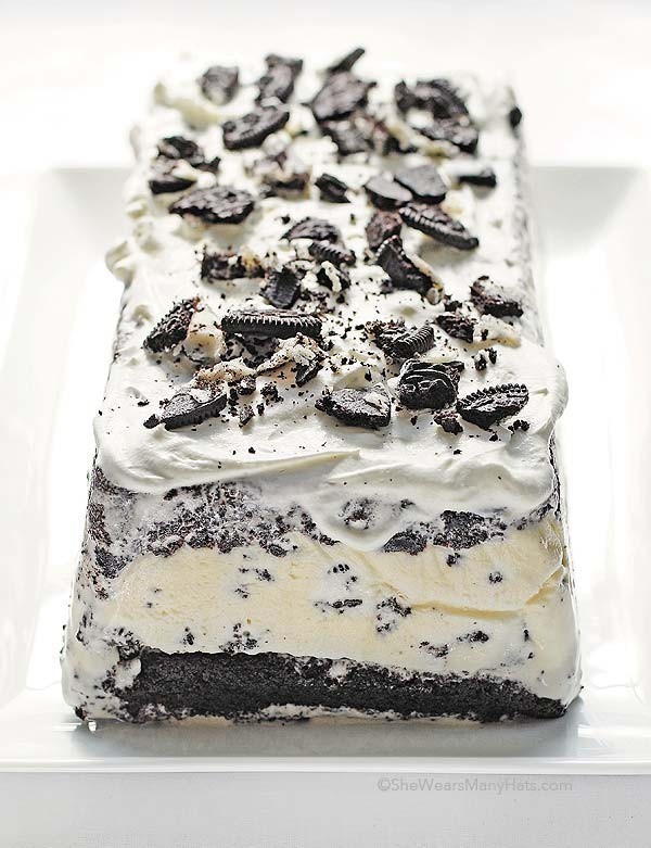 How many of you love the feeling of ice cream cakes?