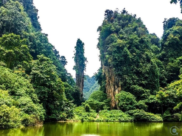Is Malaysia a good country for a White American to visit?