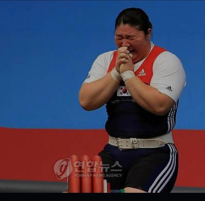 Guys, what would be your first reaction to a female weightlifter with muscles?
