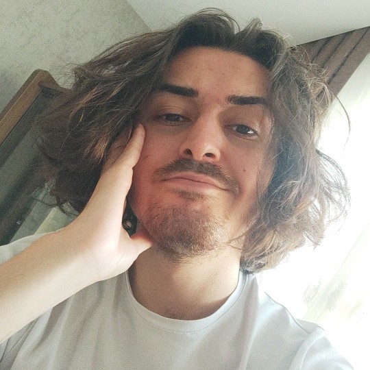 This hairstyle?