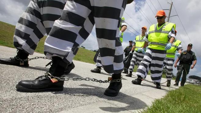 Should convicts be forced to work in order to pay for their upkeep?