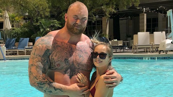What height gap between a man and a woman you find the most attractive?