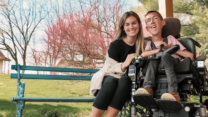 Which gender is the most critical about dating someone with some handicapp?