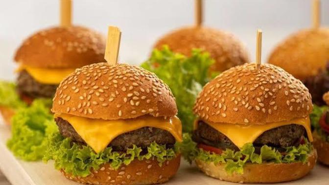 What do you like in your burger? Do you like it homemade or from restaurant?