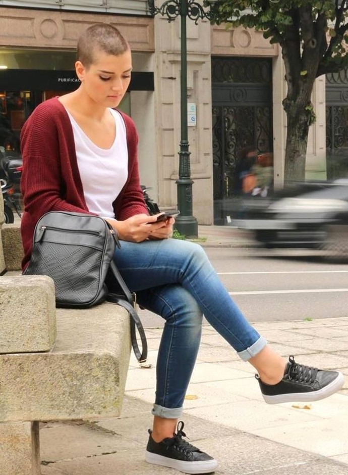 Can you be attracted to and be in relationship with a buzz cut girl?