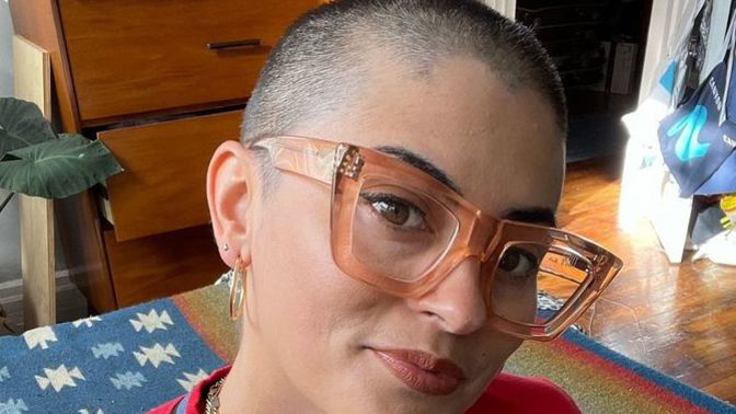 Can you be attracted to and be in relationship with a buzz cut girl?