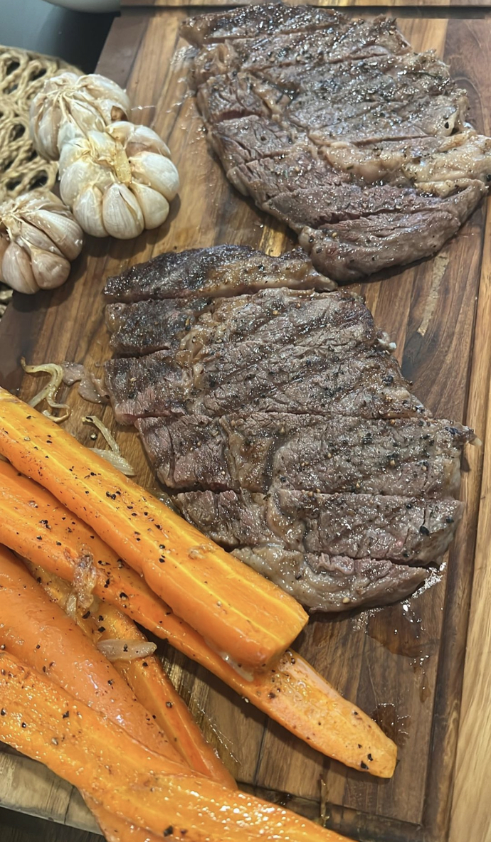 Steakkk🥩🥩🧄🧄🥕🥕🍽️