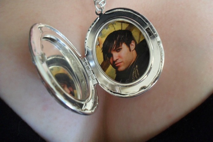 Do you own any lockets with pictures in them? Who’s in your locket?