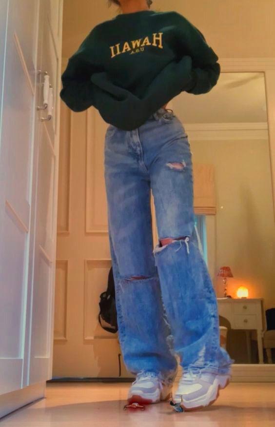 High-waisted or low-cut jeans?