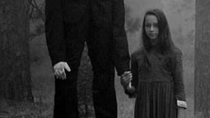 Why are Tall guy Short Girl couples the hottest?
