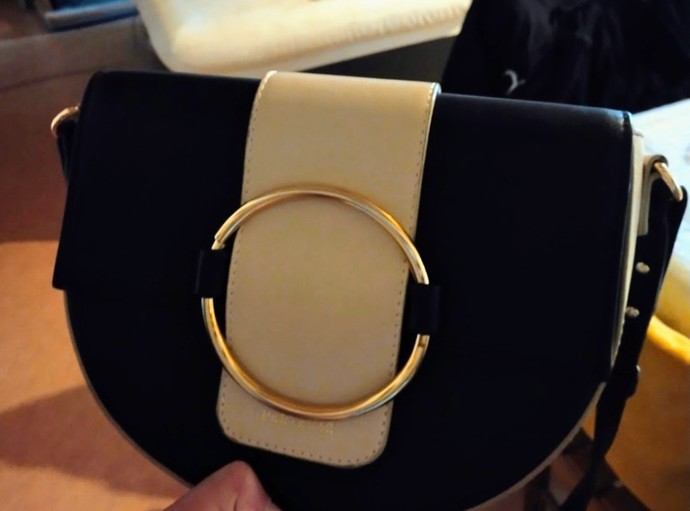 Do you like the style of my new handbag?