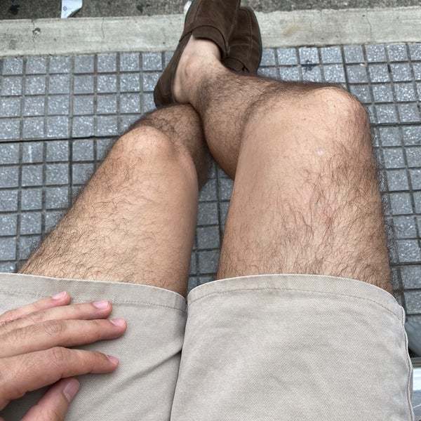 Do you find knees of women beautiful and sexy?