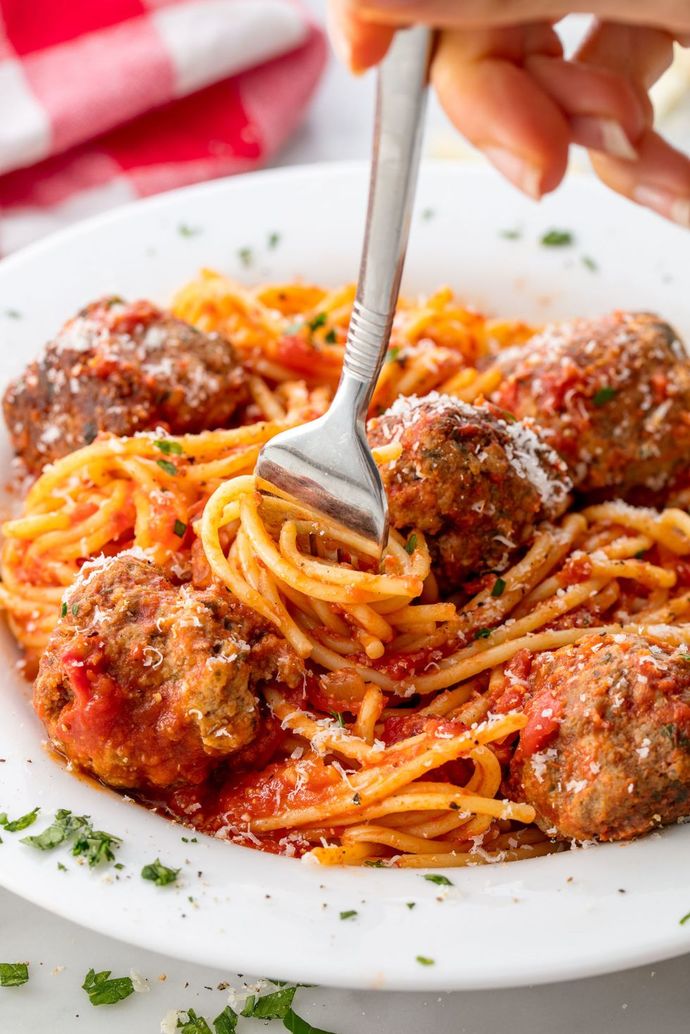 Which pasta dish sounds best for dinner ?