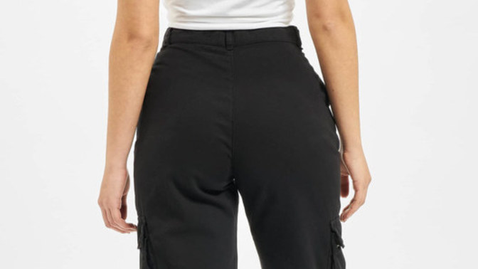 What color of these cargos do you like the most?