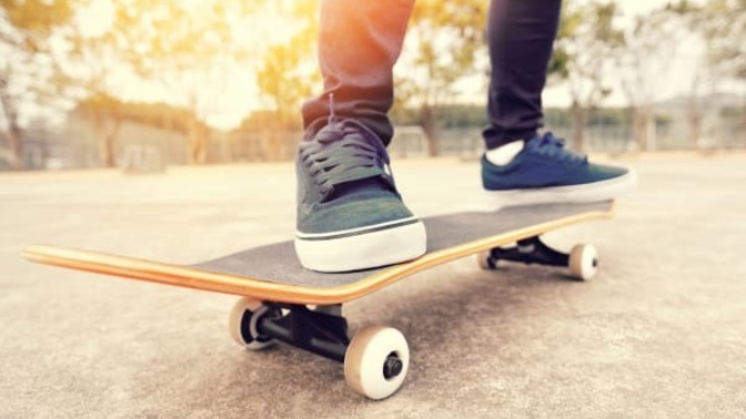 Do you know how to ride a skateboard?