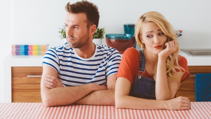 If a man earns less money than a woman, does it have a negative affect on the relationship?