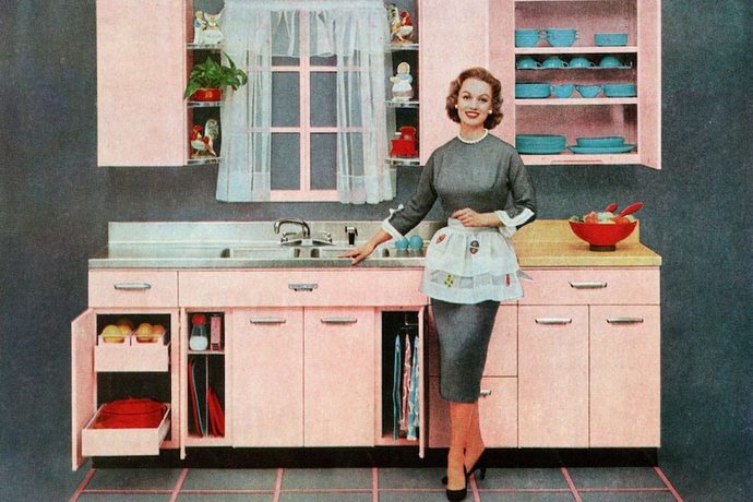 Am I the only one who finds traditional women unappealing?