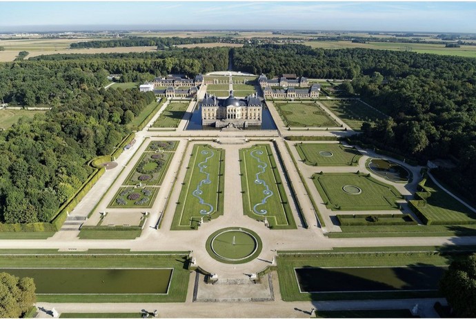 What do you think of the Castle Vaux-le-Vicomte?