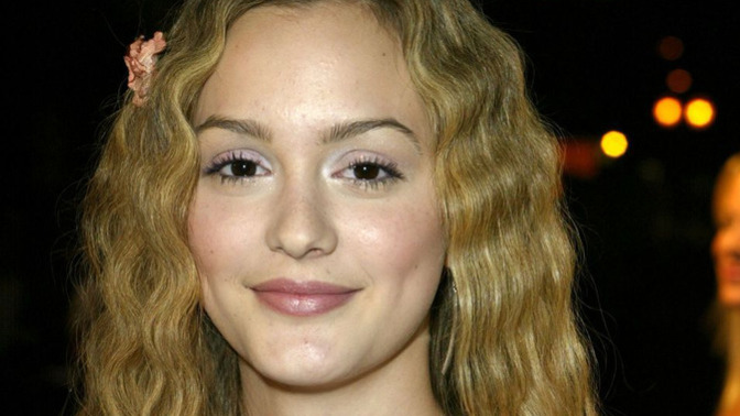 How to create hair curls like these?