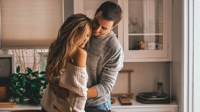 What are the Pros and Cons to either going to a man’s place or him going to yours?