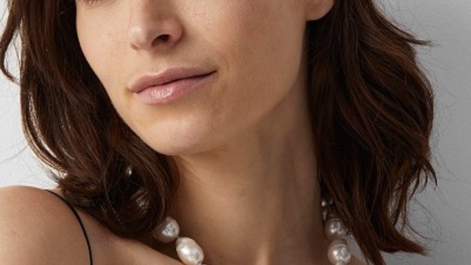 What's most expensive to sport for any fashion and beauty attires. The Pearl Necklace or Diamond Necklace?