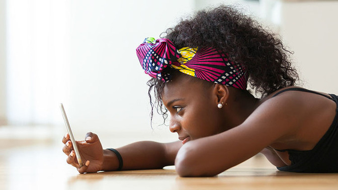 What does it mean when a girl says “GN”?